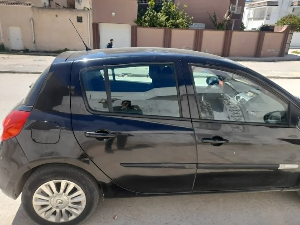 Renault Clio - Photo 4