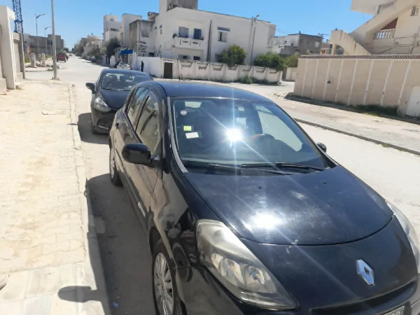 Renault Clio 2012 Essence 228 000 km Ben arous