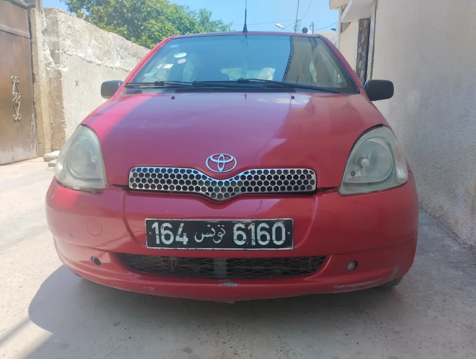 Toyota Yaris - Photo 8