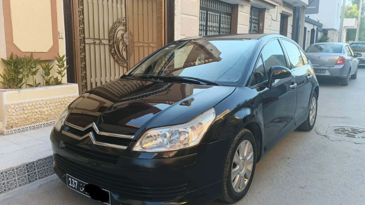 Citroen C4 - Photo 9