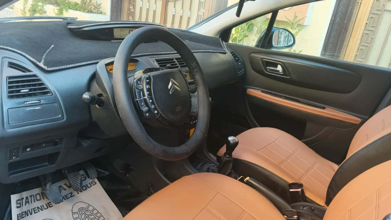 Citroen C4 - Photo 4