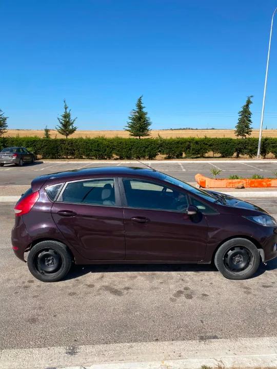 Ford FIESTA - Photo 5