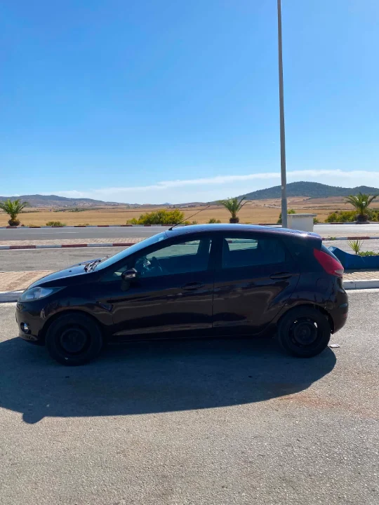 Ford FIESTA - Photo 4