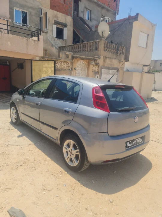 Fiat GRANDE PUNTO - Photo 5