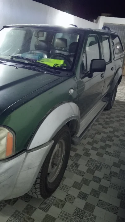 Nissan Navara - Photo 4