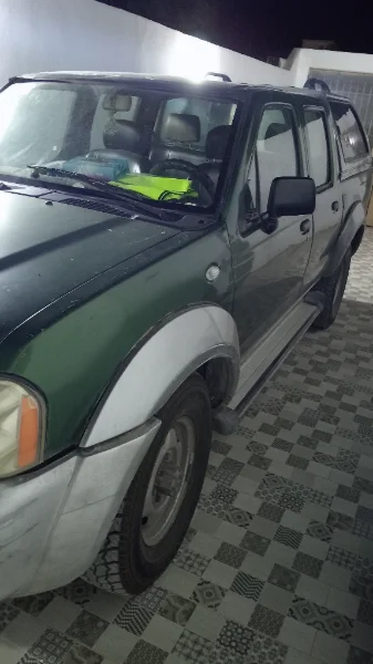 Nissan Navara - Photo 4