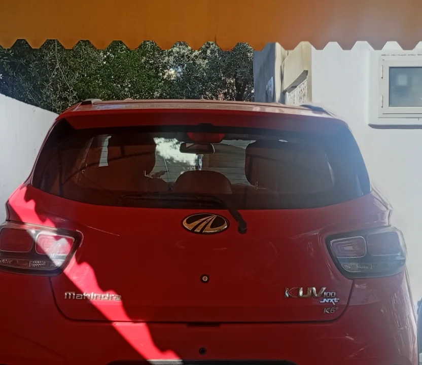Mahindra KUV 100 - Photo 3