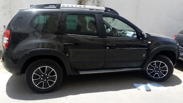 Dacia Duster SUV 4*4 Importée 1ère main en T.N modèle unique t.t neuf tel: 51 550366.