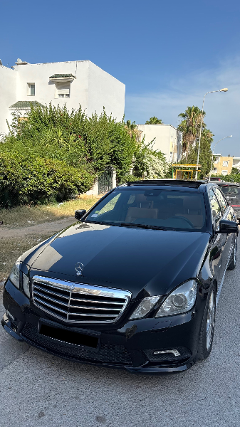 Mercedes Classe e 2011 Diesel 123 456 km Tunis
