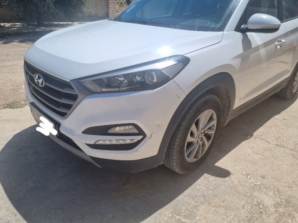 Hyundai TUCSON - Photo 4