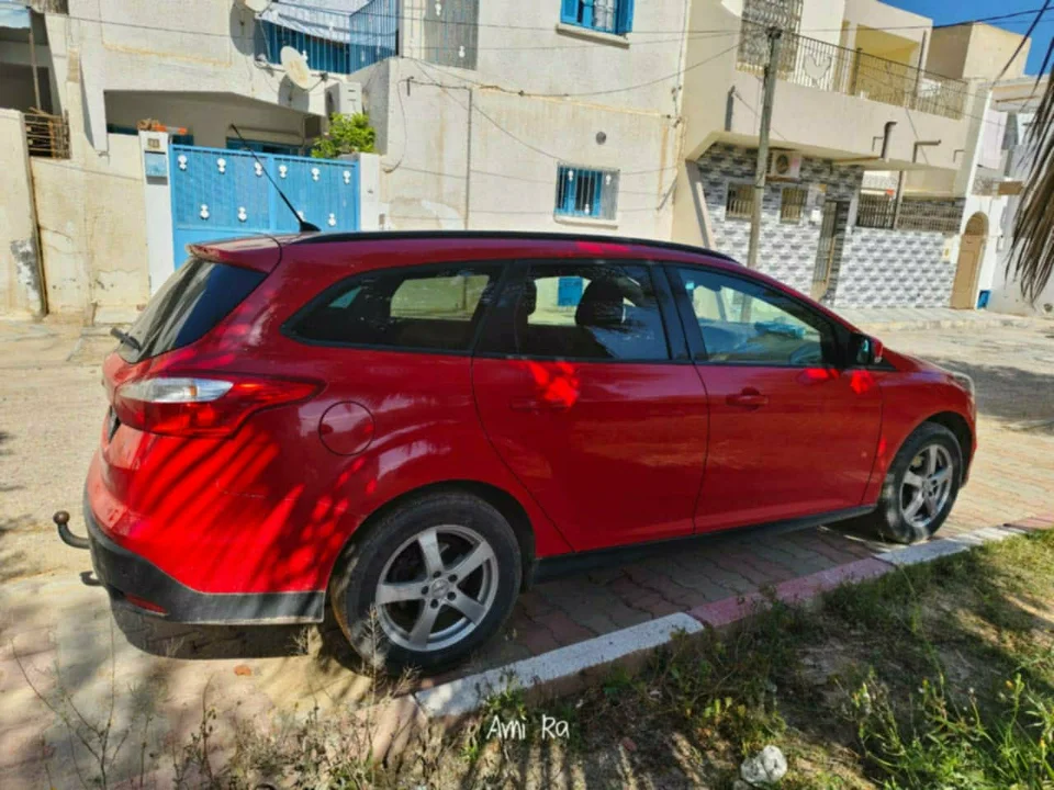 Ford FOCUS - Photo 7