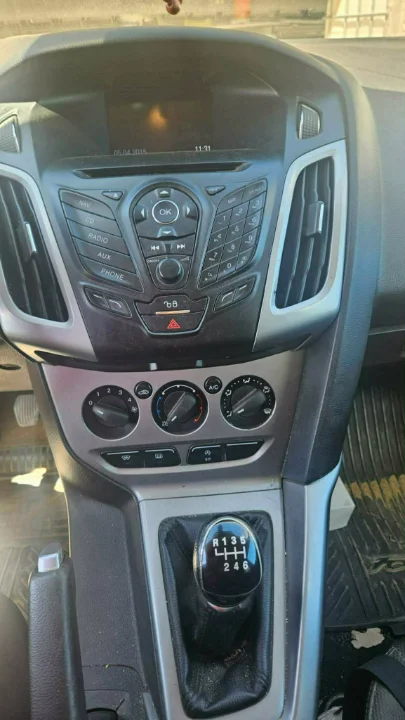 Ford FOCUS - Photo 5