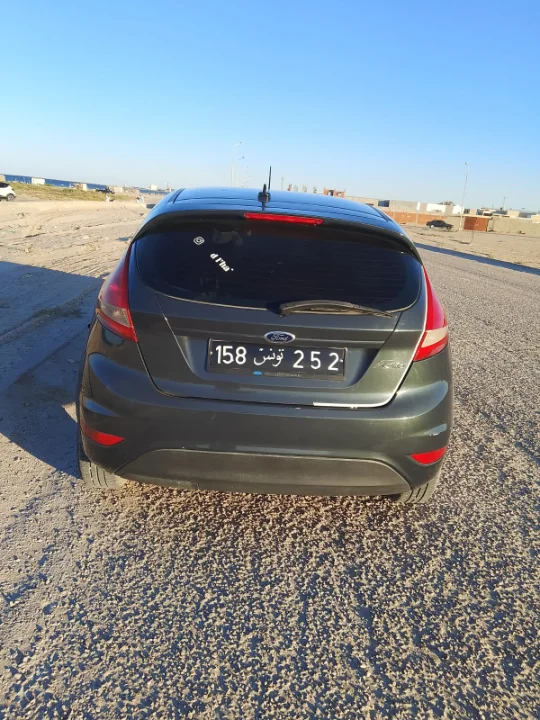 Ford FIESTA - Photo 3