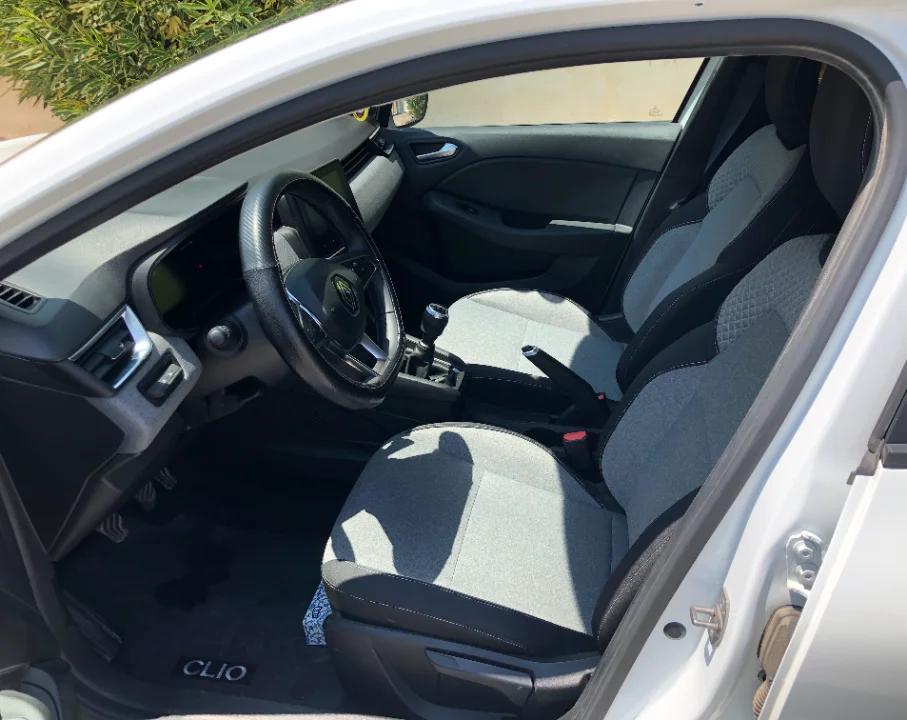 Renault Clio - Photo 2