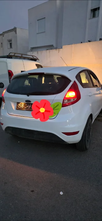 Ford FIESTA - Photo 3