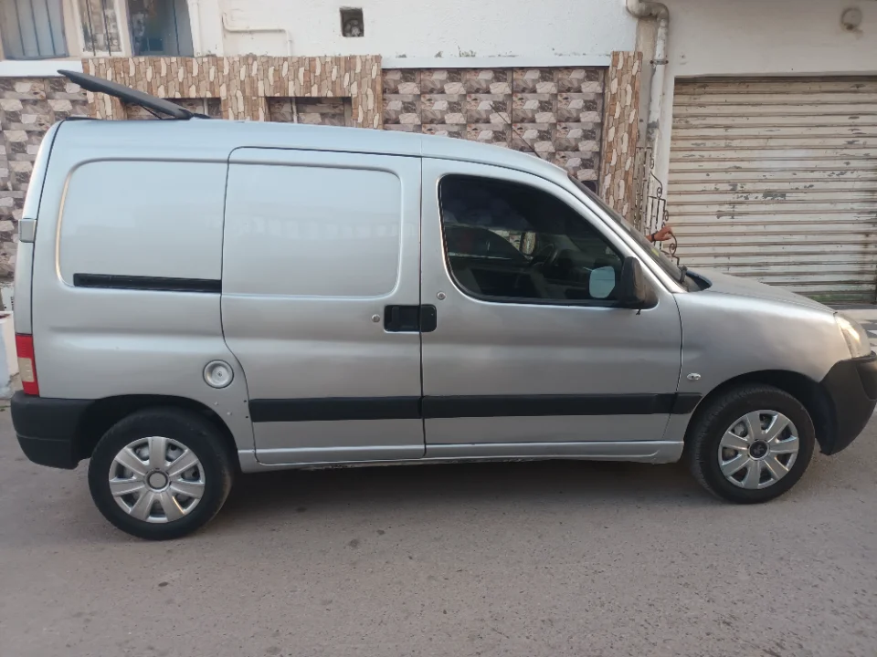 Peugeot Partner - Photo 8