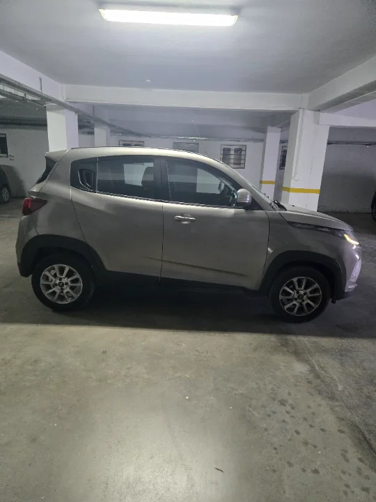 Mahindra KUV 100 - Photo 5