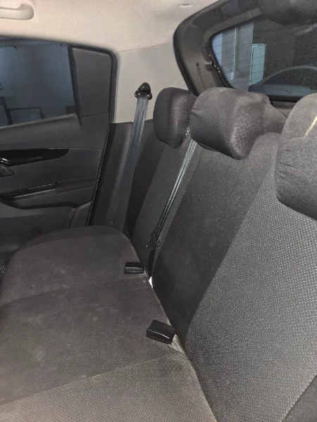 Mahindra KUV 100 - Photo 3