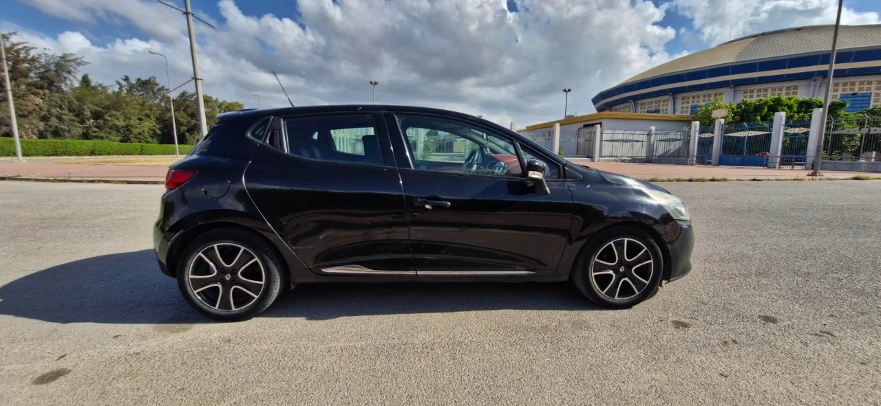 Renault Clio - Photo 6