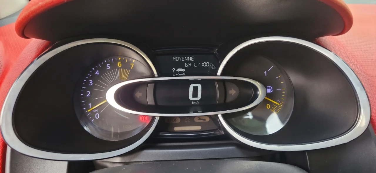 Renault Clio - Photo 2