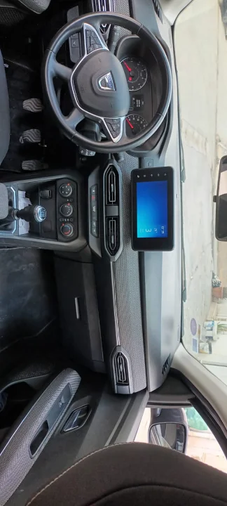 Dacia SANDERO - Photo 2