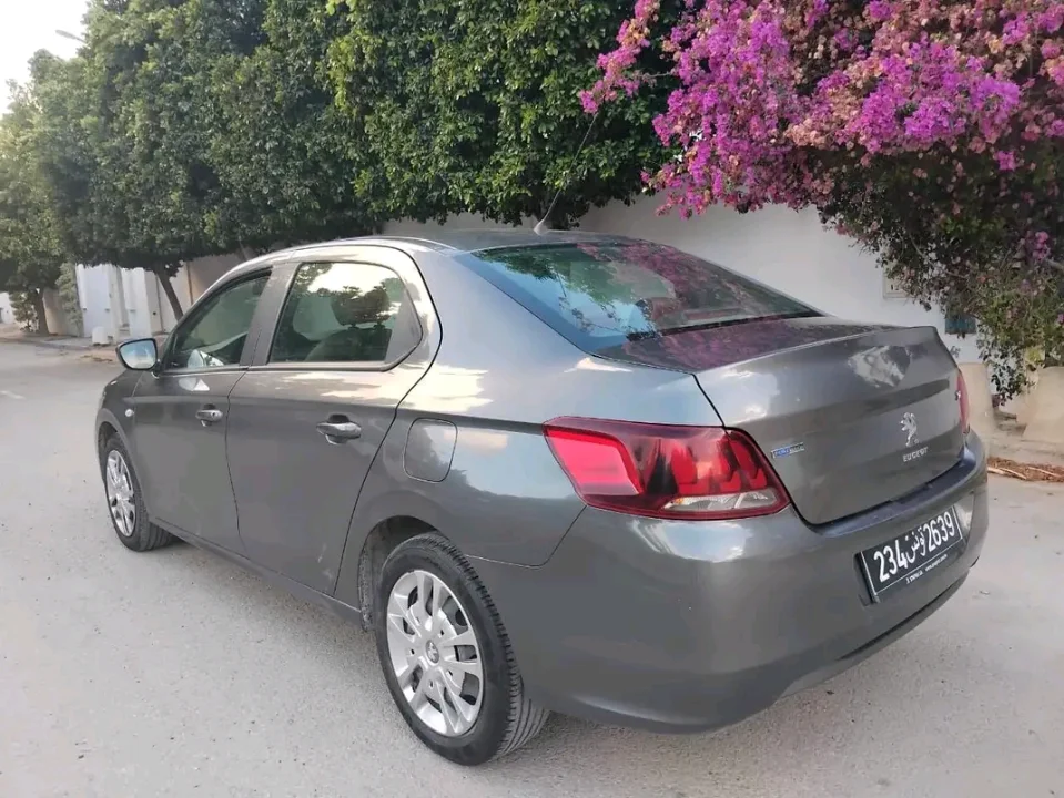 Peugeot 301 - Photo 7