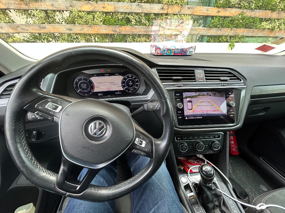 Volkswagen Tiguan - Photo 10
