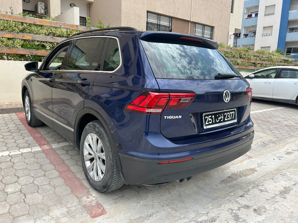 Volkswagen Tiguan - Photo 8