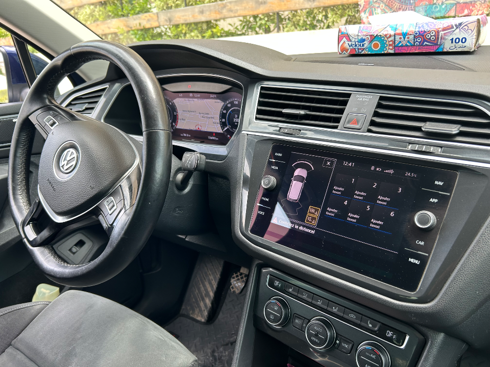 Volkswagen Tiguan - Photo 6