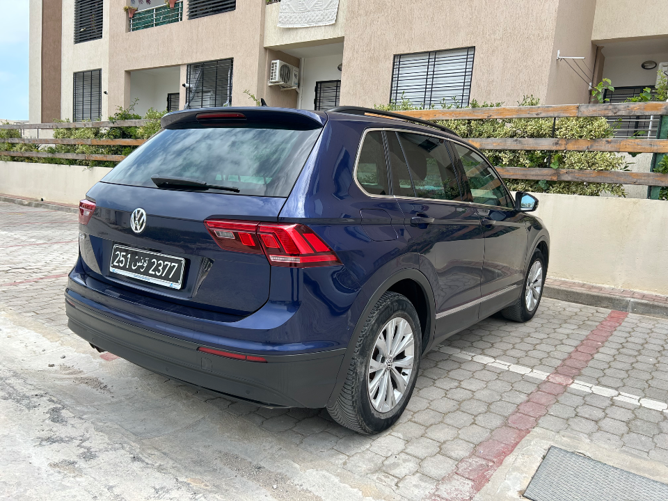 Volkswagen Tiguan - Photo 4