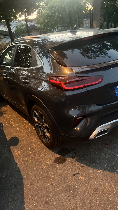 Kia XCEEED - Photo 2