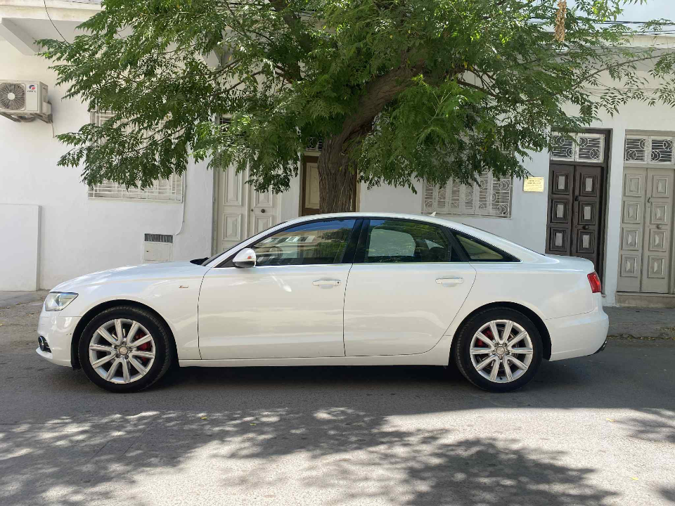 Audi A6 - Photo 7