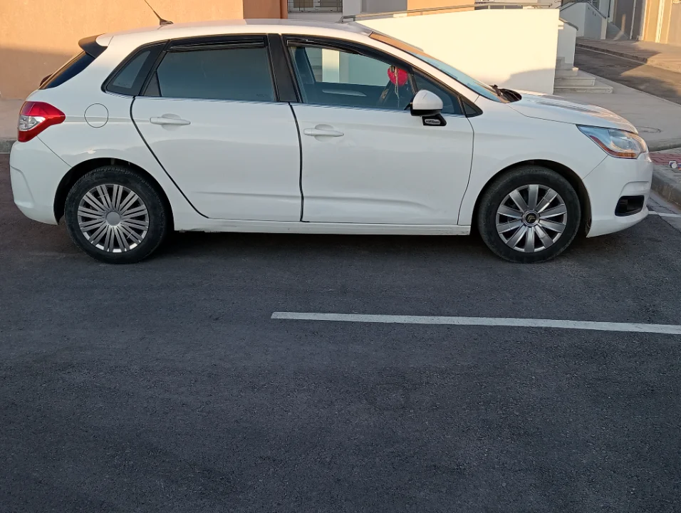 Citroen C4 - Photo 3