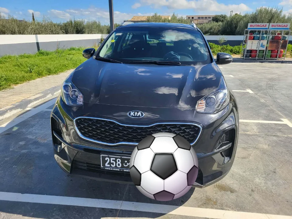 Kia SPORTAGE X-LINE - Photo 2