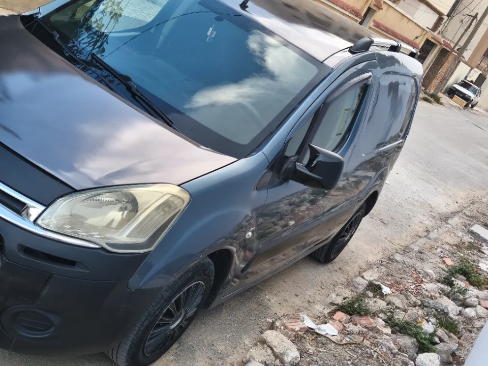 Citroen BERLINGO - Photo 2