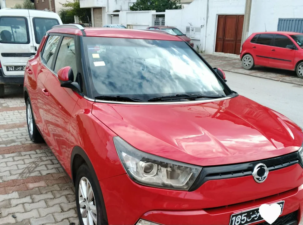 Ssangyong Tivoli - Photo 2