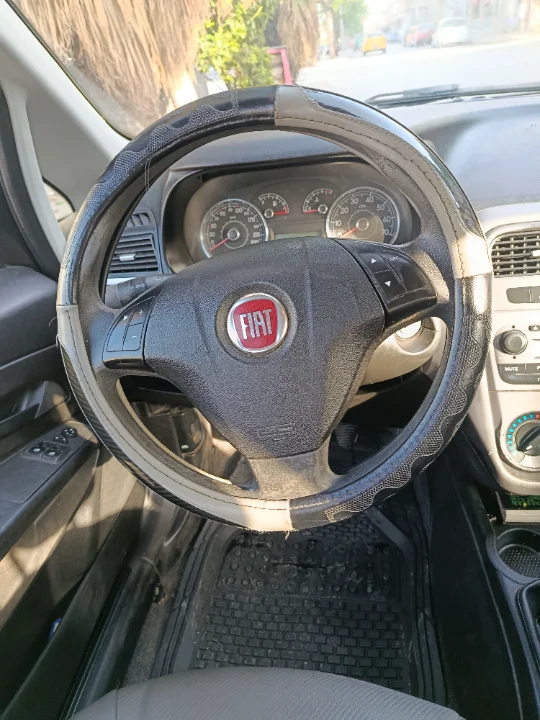 Fiat GRANDE PUNTO - Photo 4