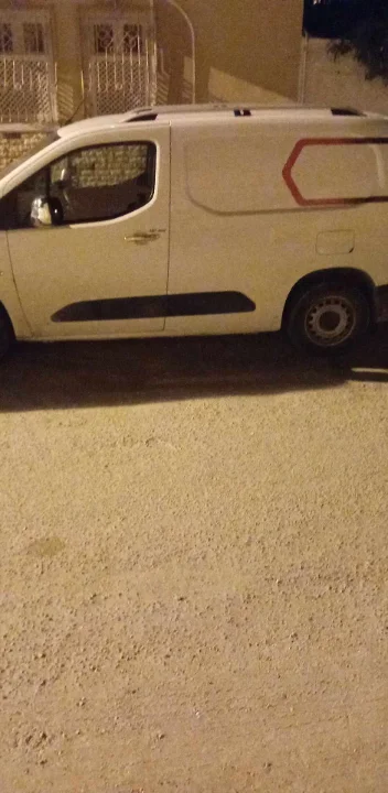 Citroen BERLINGO - Photo 2