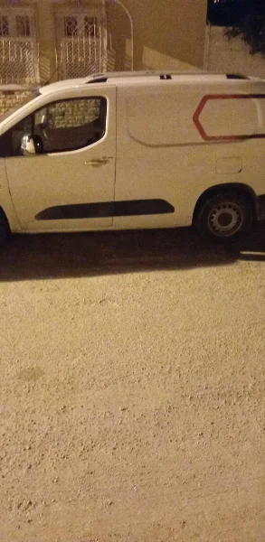 Citroen BERLINGO - Photo 2