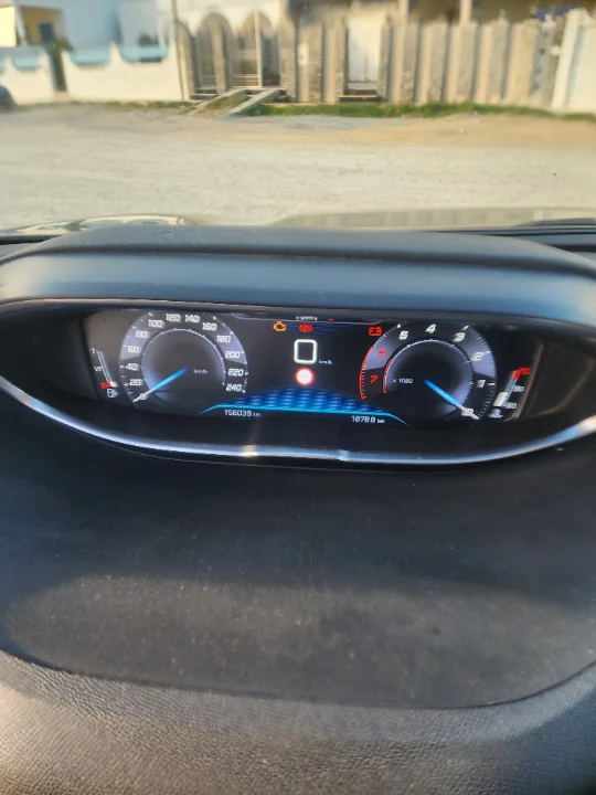 Peugeot 3008 - Photo 4