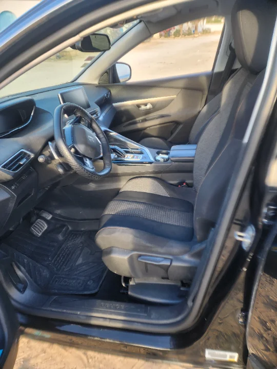 Peugeot 3008 - Photo 3