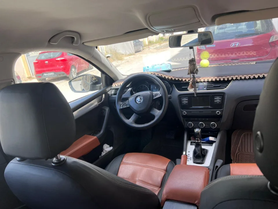 Skoda Octavia - Photo 7