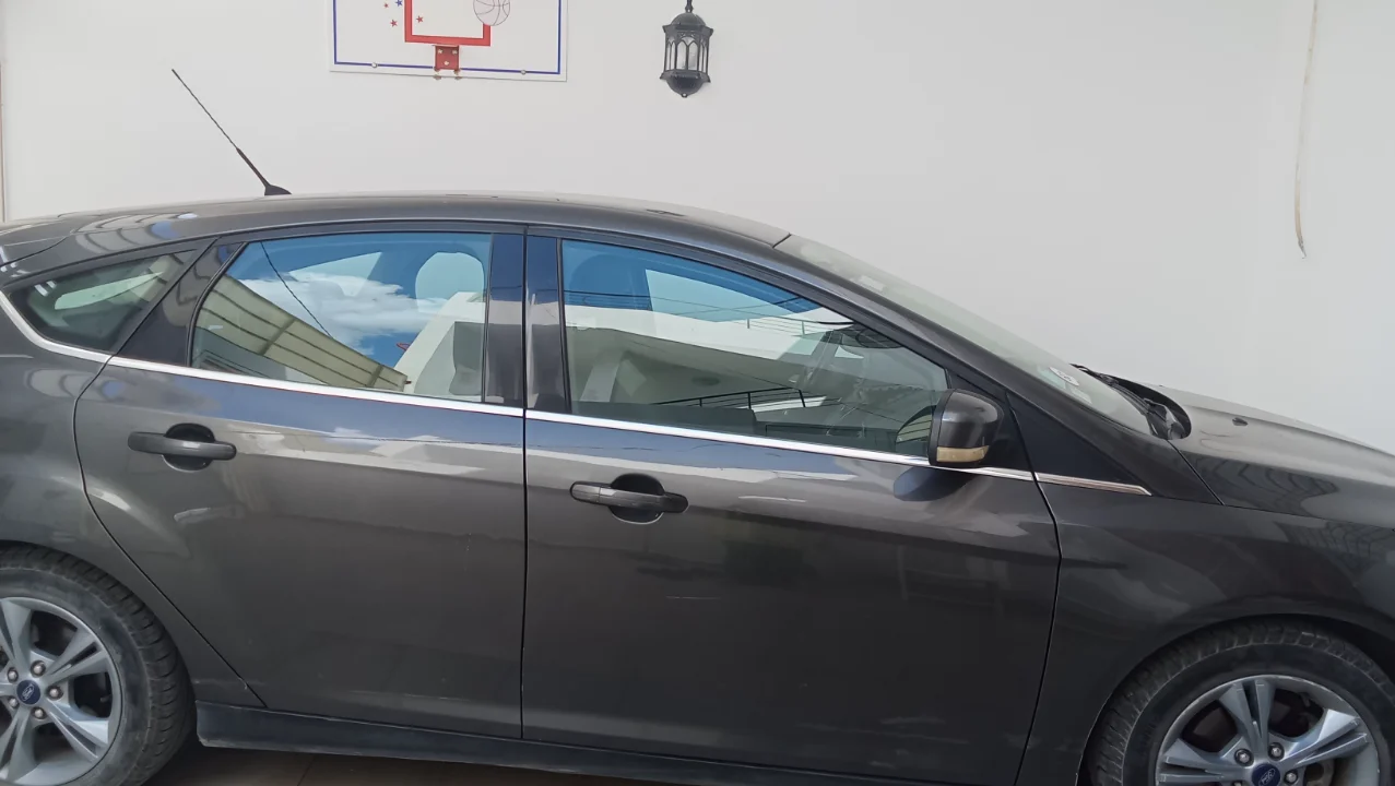 Ford FOCUS - Photo 2