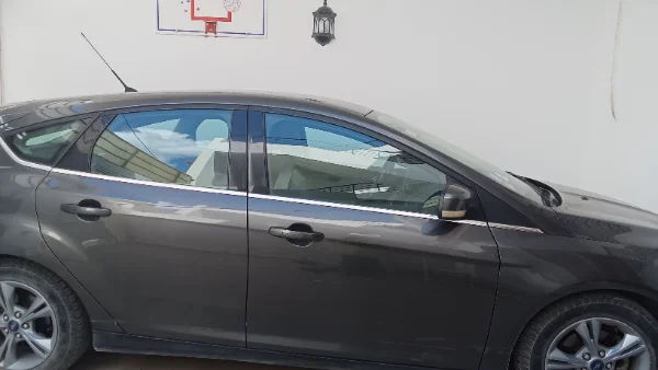 Ford FOCUS - Photo 2