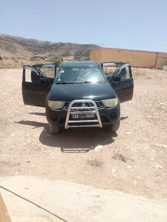 Mitsubishi Autres 2008