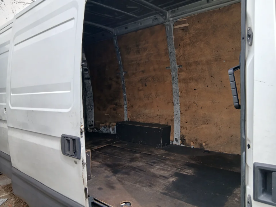 Iveco DAILY - Photo 2