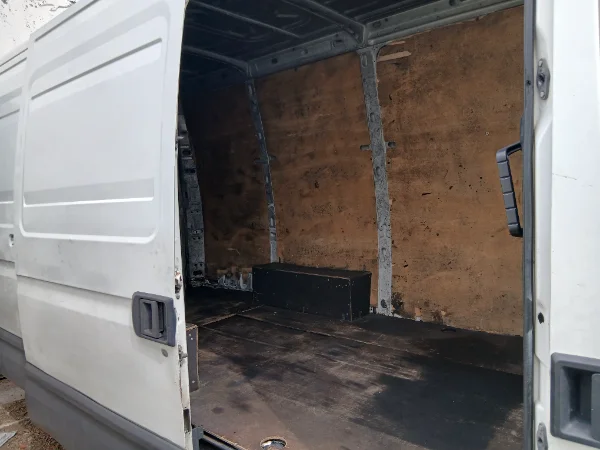 Iveco DAILY - Photo 2