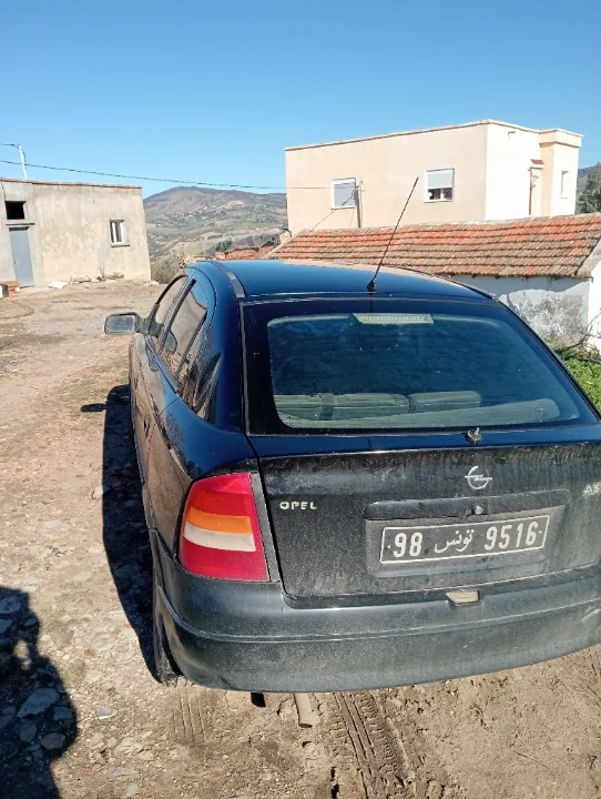 Opel Astra - Photo 4