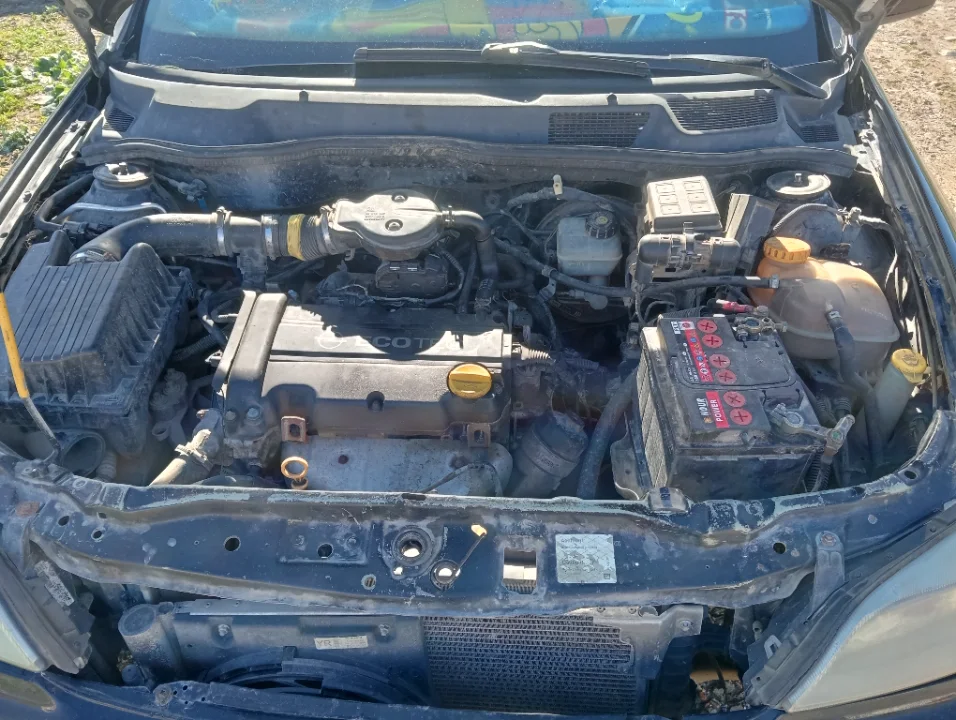 Opel Astra - Photo 2