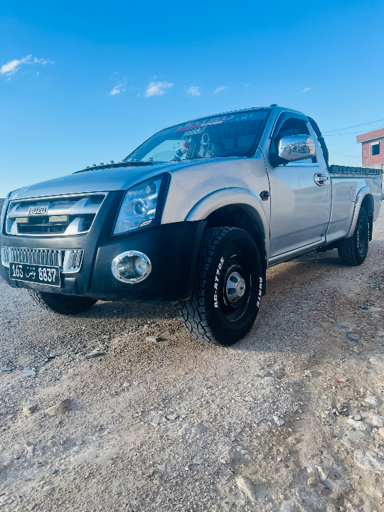 Isuzu D MAX - Photo 2